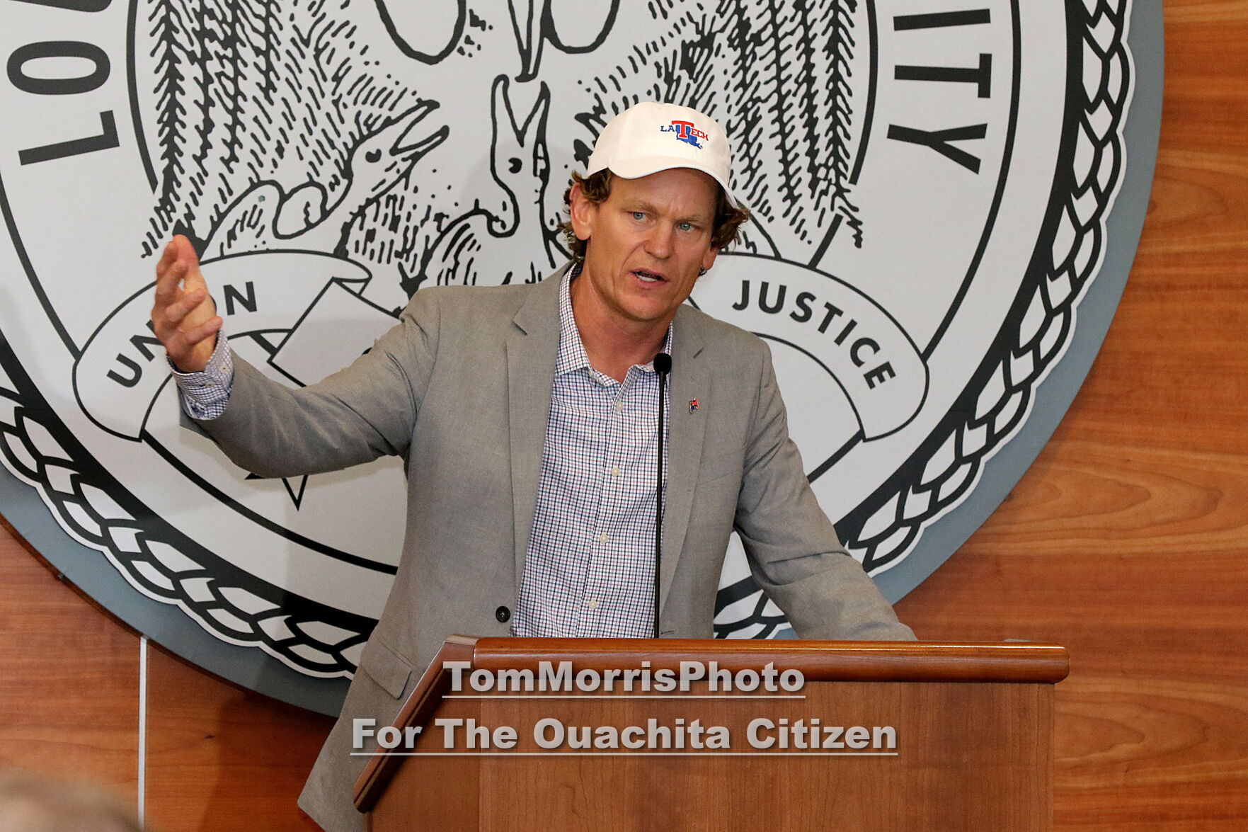 039-20211201-SonnyCumbiePresser.jpg